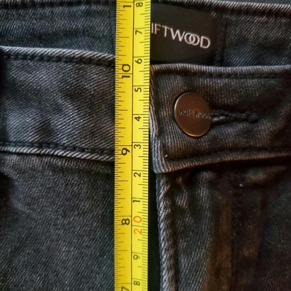 Driftwood Jackie Embroidered Jeans Womens Size 6 L28 Black Floral Rose Stretch - Picture 5 of 9